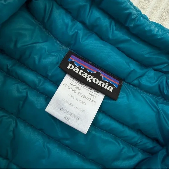 Patagonia Women’s Ultralight Goose Down Puffer Jacket | Size XS - Picture 3 of 7